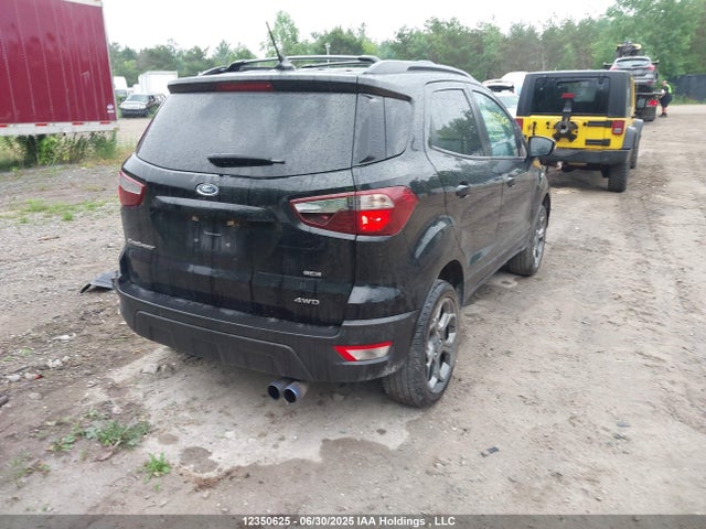 MAJ6P1CL0JC239863 Ford 2018