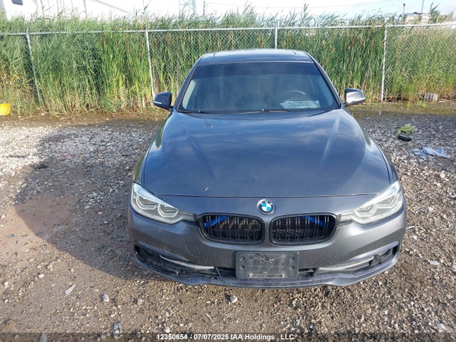 WBA8A3C56HK691380 BMW 320i