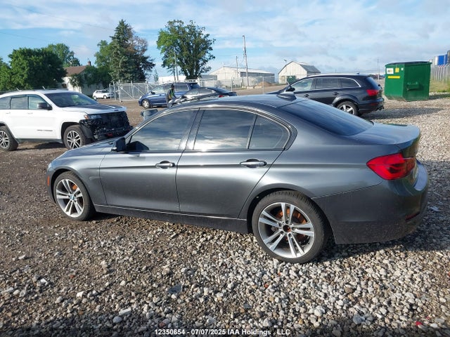 WBA8A3C56HK691380 BMW 320i