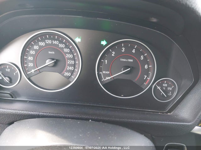 WBA8A3C56HK691380 BMW 320i