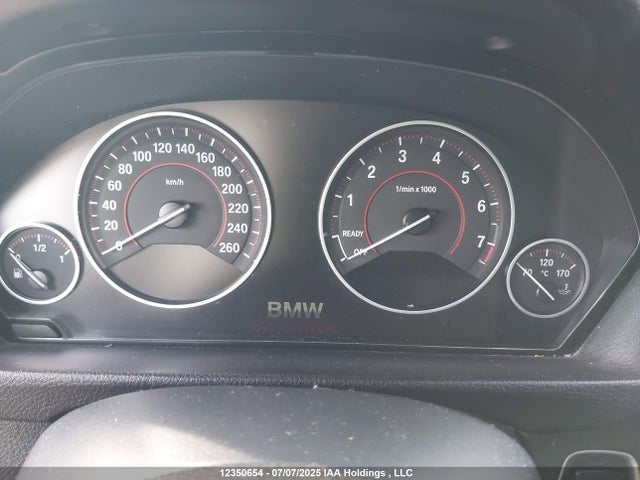 WBA8A3C56HK691380 BMW 320i