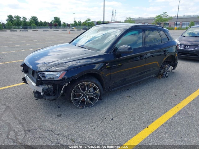 Audi Q5 2021 WA1EAAFY2M2074739 Image 2