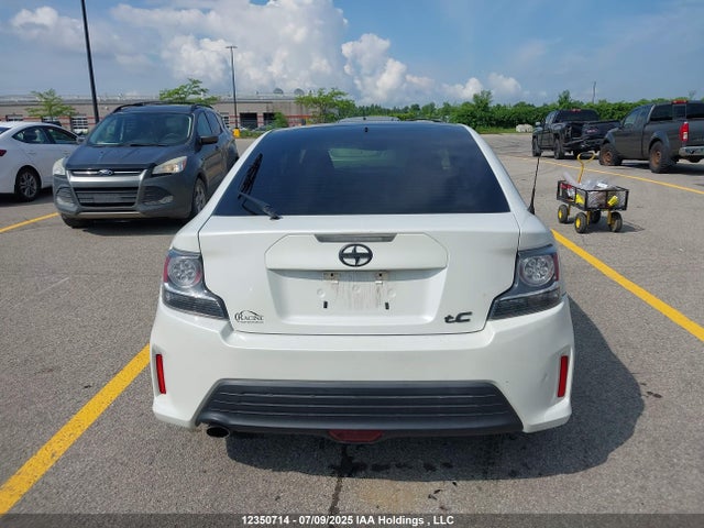 Scion 2ar-fe 2015 JTKJF5C78FJ009131 Image 16