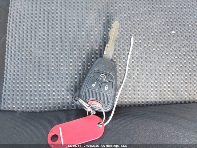 1C4NJRAB9GD618394 Jeep 2016