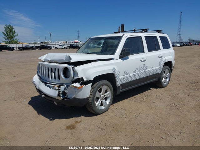 1C4NJRAB9GD618394 Jeep 2016