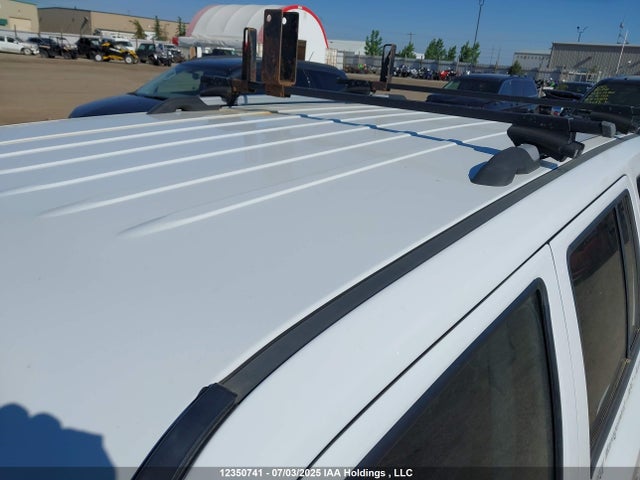 1C4NJRAB9GD618394 Jeep 2016