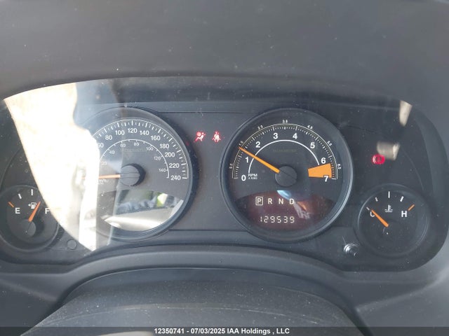 1C4NJRAB9GD618394 Jeep 2016