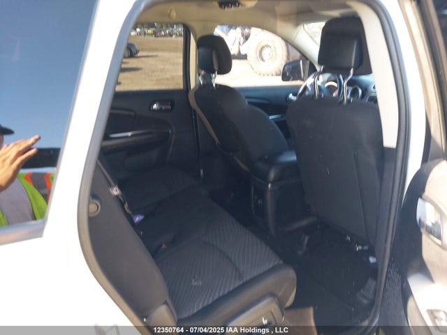 3C4PDCAB4FT616896 Dodge 2015