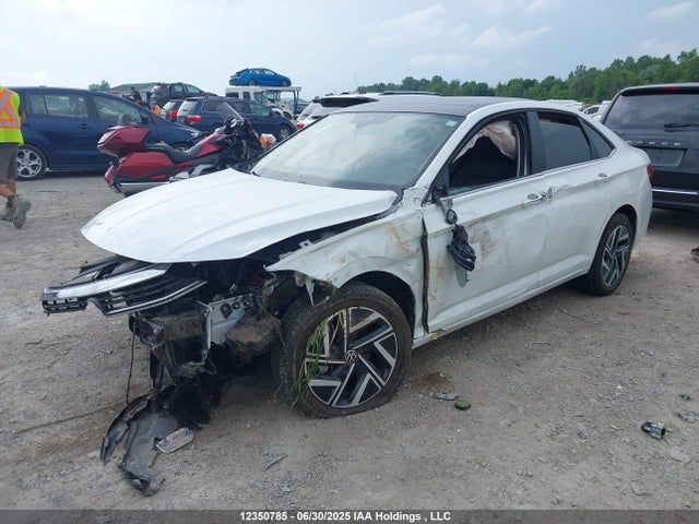 3VWGM7BU0RM075719 Volkswagen tsi
