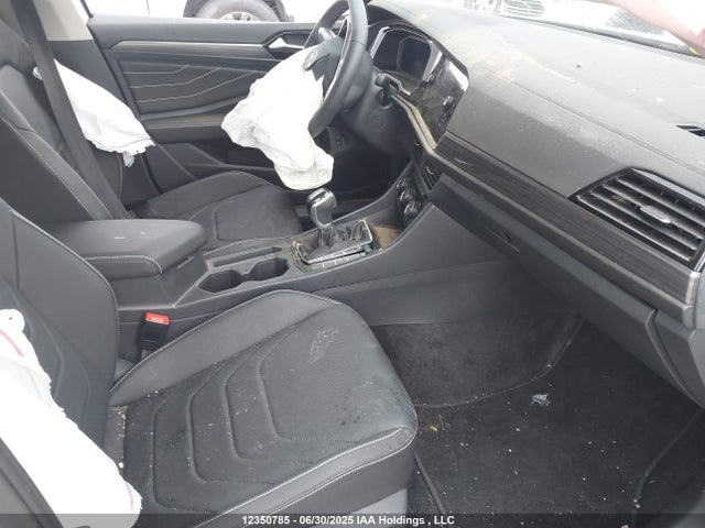 3VWGM7BU0RM075719 Volkswagen tsi