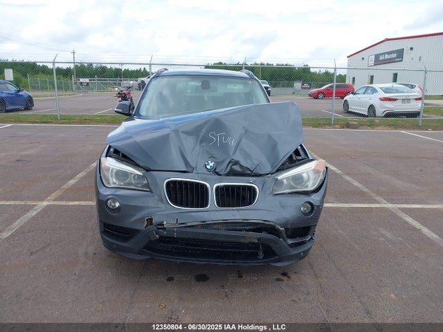 BMW X1 2015 WBAVL1C57FVY29778 Image 12