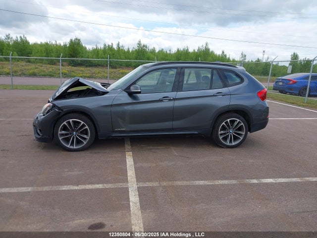 BMW X1 2015 WBAVL1C57FVY29778 Image 14
