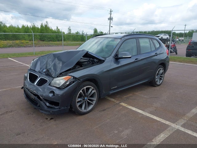 BMW X1 2015 WBAVL1C57FVY29778 Image 2