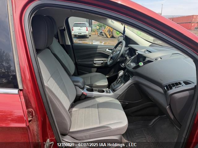 1FMCU9G93GUB77828 Ford Escape