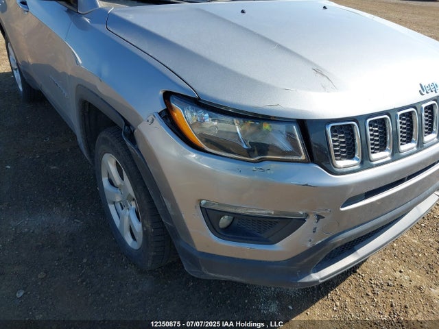 3C4NJDBB2JT145781 Jeep 2018