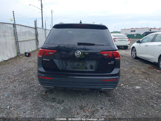 Volkswagen Tiguan 2018 3VV2B7AX6JM051655 Image 17