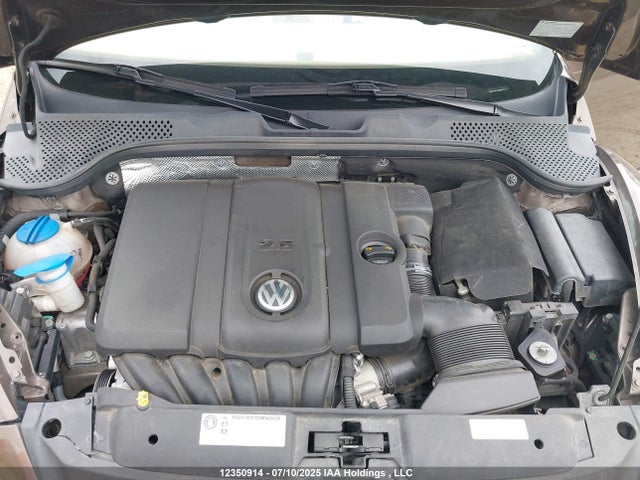 3VW5X7AT1EM807521 Volkswagen 2014