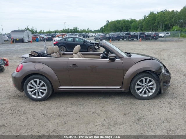 3VW5X7AT1EM807521 Volkswagen 2014