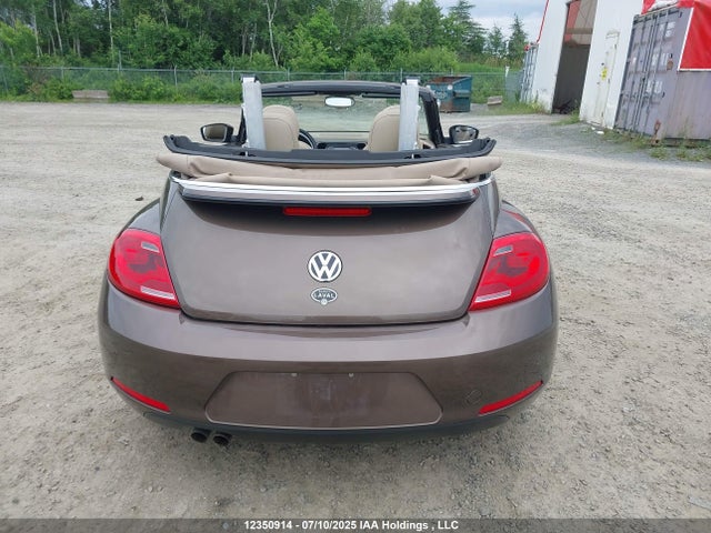 3VW5X7AT1EM807521 Volkswagen 2014