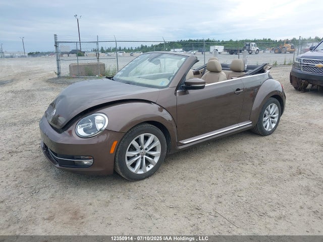 3VW5X7AT1EM807521 Volkswagen 2014