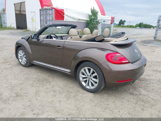 3VW5X7AT1EM807521 Volkswagen 2014