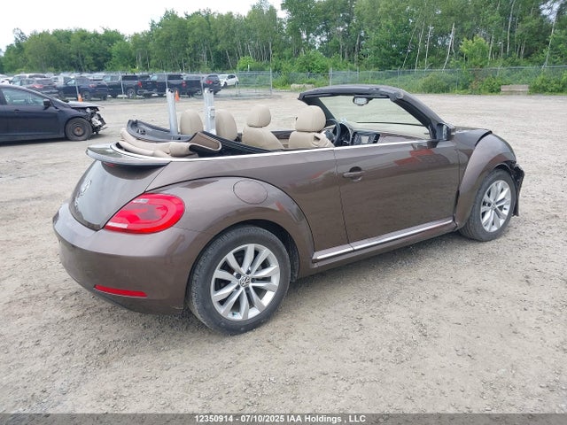 3VW5X7AT1EM807521 Volkswagen 2014