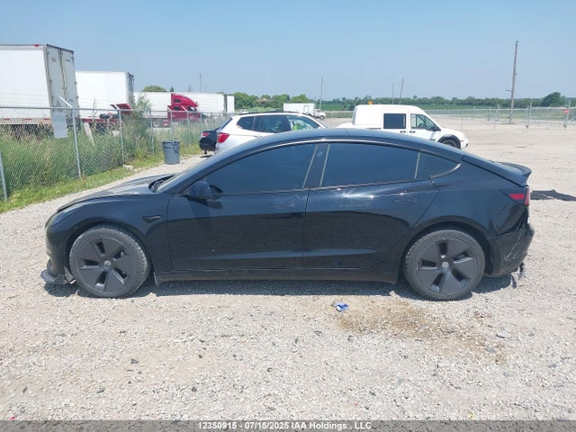 5YJ3E1EA3MF985827 Tesla MODEL 3