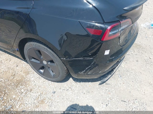 5YJ3E1EA3MF985827 Tesla MODEL 3