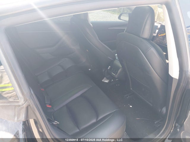 5YJ3E1EA3MF985827 Tesla MODEL 3