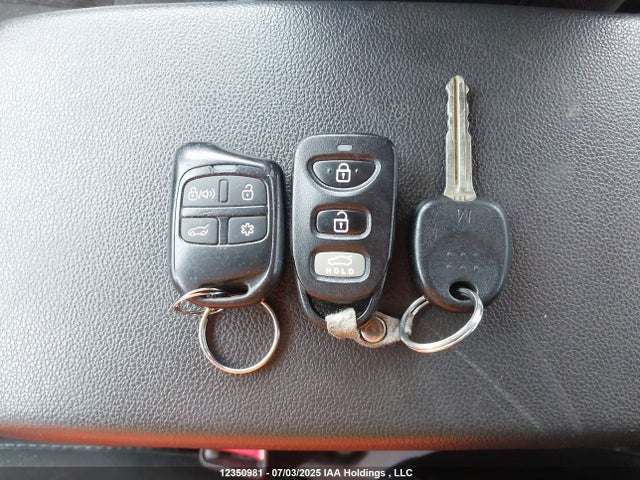 Hyundai Elantra 2017 5NPD74LF2HH055861 Image 11