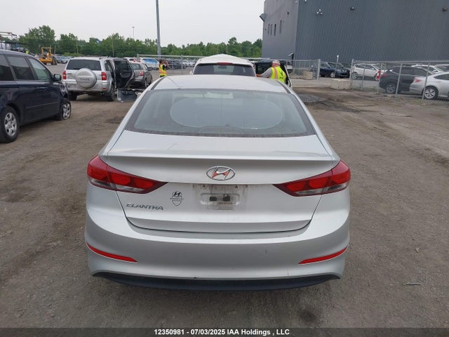 Hyundai Elantra 2017 5NPD74LF2HH055861 Image 17