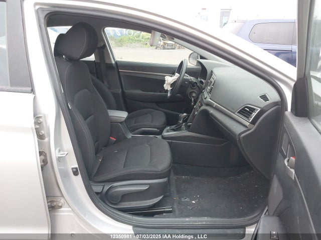 Hyundai Elantra 2017 5NPD74LF2HH055861 Image 5