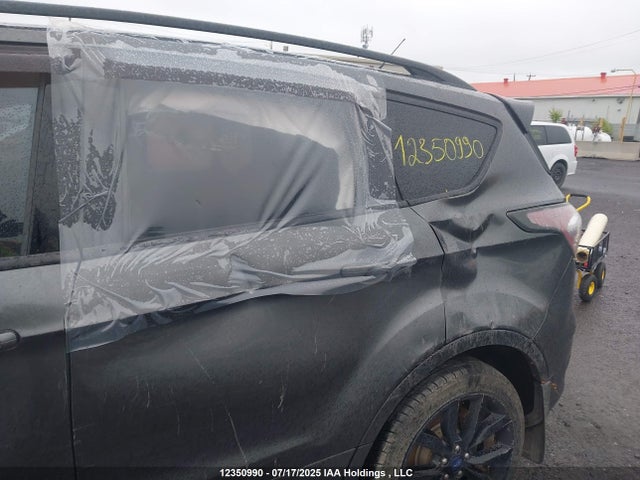 1FMCU9J92HUA55634 Ford Escape
