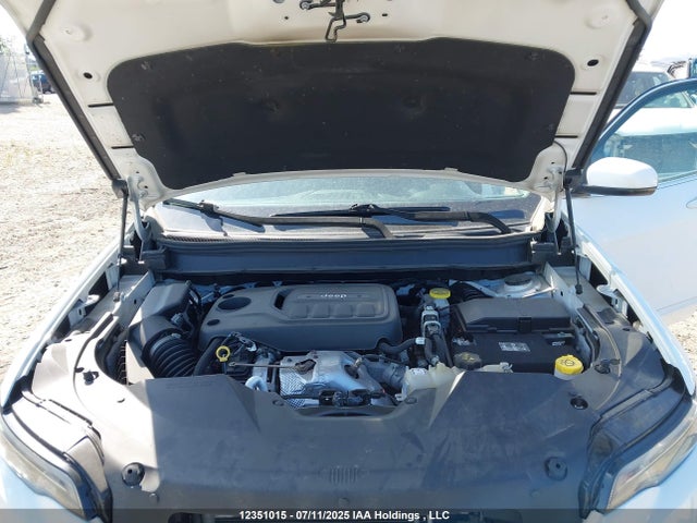 1C4PJMJNXKD271902 Jeep Cherokee