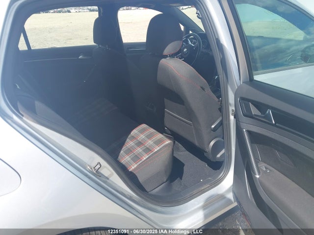 3VW4T7AU0HM038885 Volkswagen 2.0 tsi