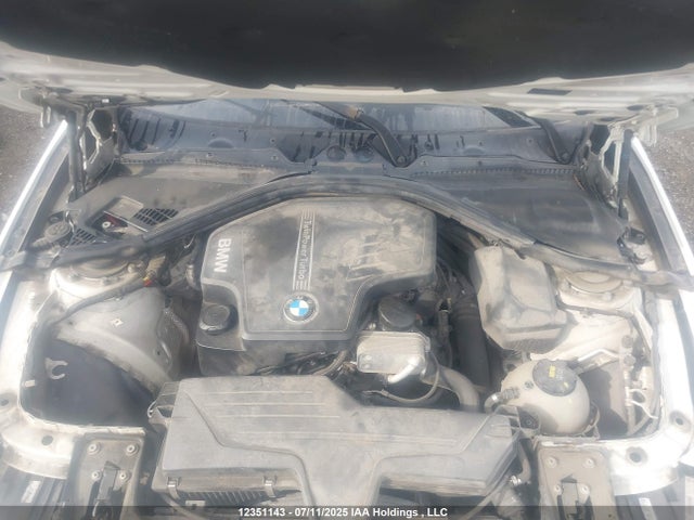 WBA3B3G55FNR89044 BMW 328I