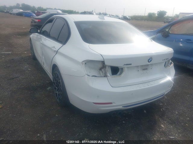 WBA3B3G55FNR89044 BMW 328I