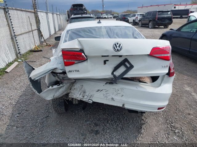 3VWD07AJ4FM215322 Volkswagen 2015