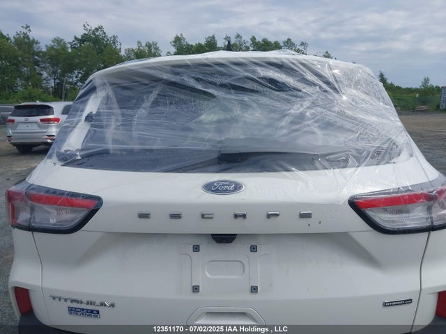 1FMCU9DZ6NUA49617 Ford hev/phev