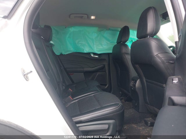 1FMCU9DZ6NUA49617 Ford hev/phev