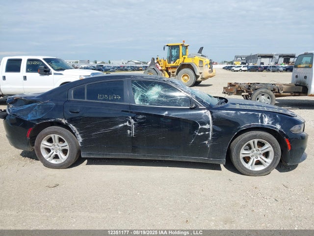 2C3CDXBG3FH871052 Dodge 2015