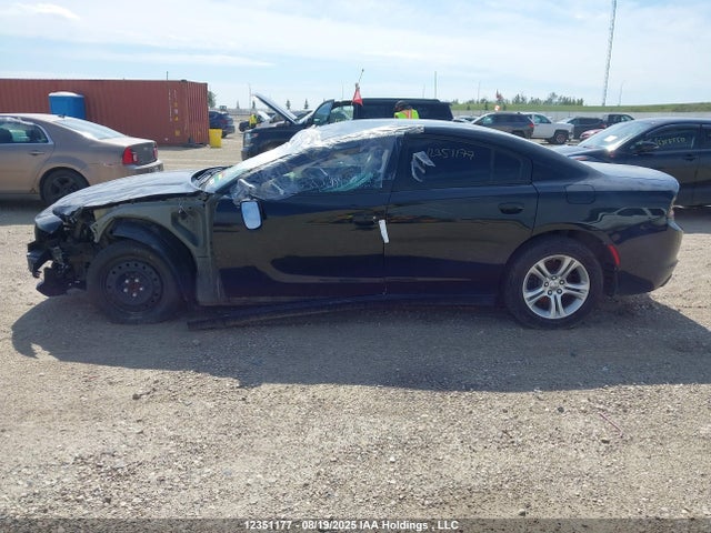 2C3CDXBG3FH871052 Dodge 2015