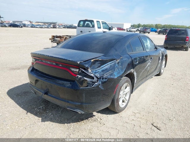 2C3CDXBG3FH871052 Dodge 2015
