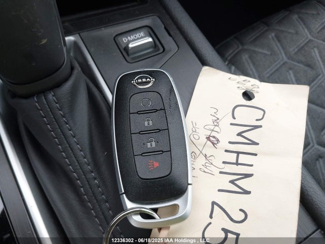 3N8AP6CA7SL318215 Nissan kicks mpv