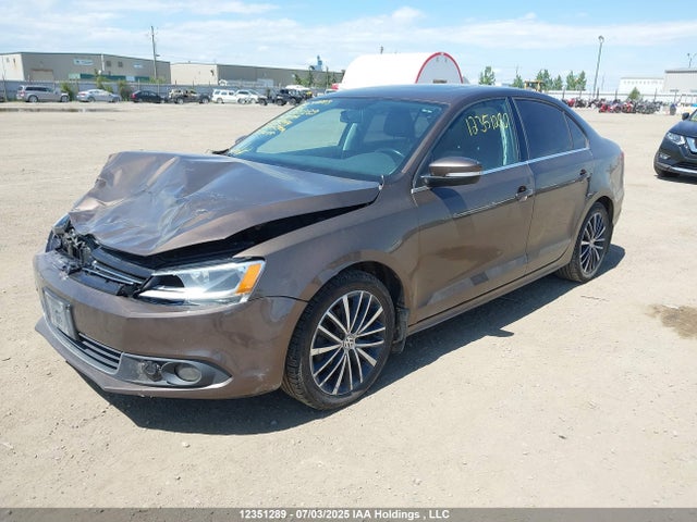 Volkswagen Jetta 2014 3VWLL7AJ7EM251944 Image 2