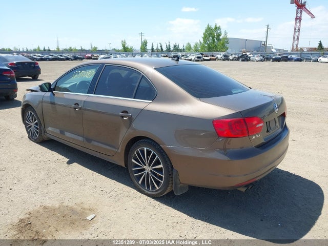 Volkswagen Jetta 2014 3VWLL7AJ7EM251944 Image 3