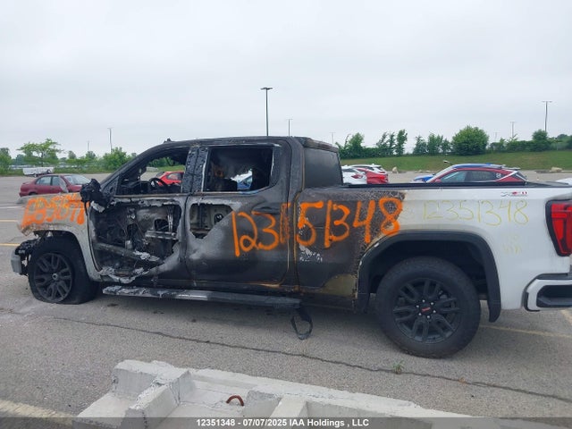 1GTUUCE87SZ245673 GMC SIERRA 1500