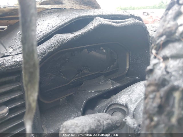1GTUUCE87SZ245673 GMC SIERRA 1500