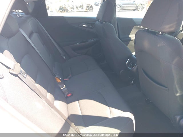 1G1ZD5ST8RF232834 Chevrolet lfv