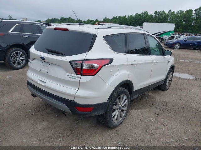 1FMCU0J93HUE60994 Ford 2017